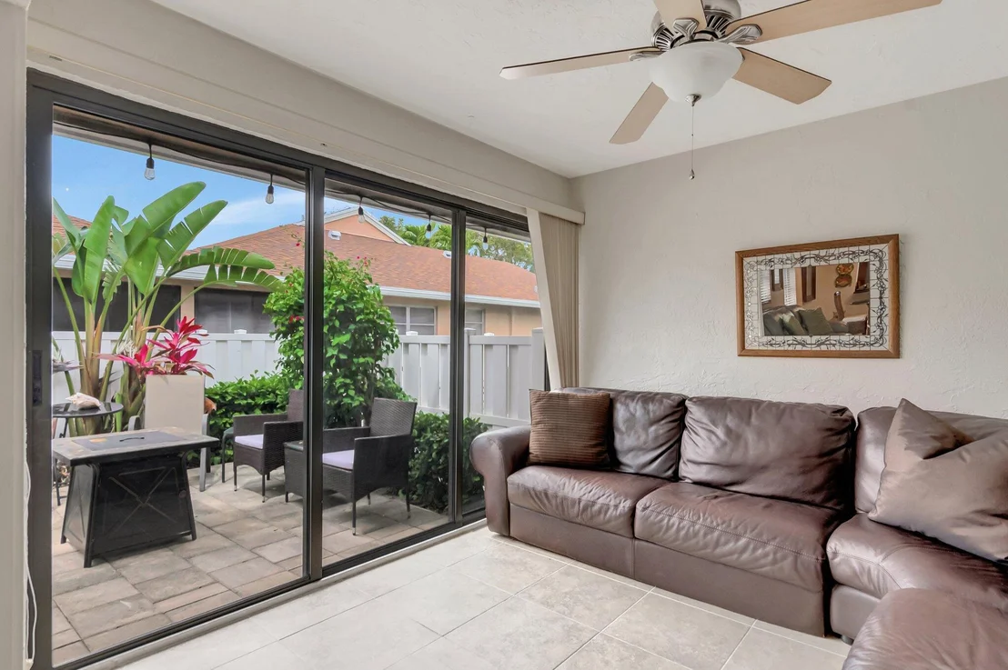 Photo of Unit C at 8081 Springtree Road