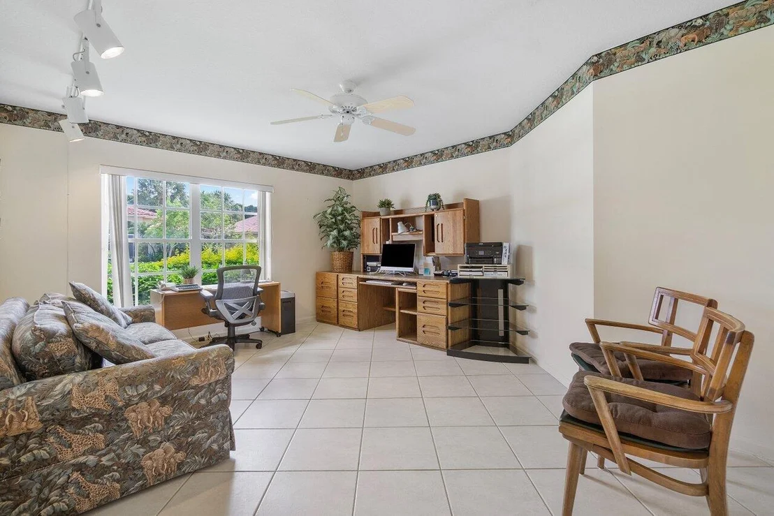 Photo of 7337 Falls Road W