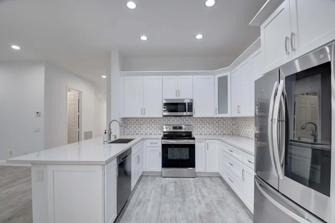 Photo of 7381 Forest Park Way