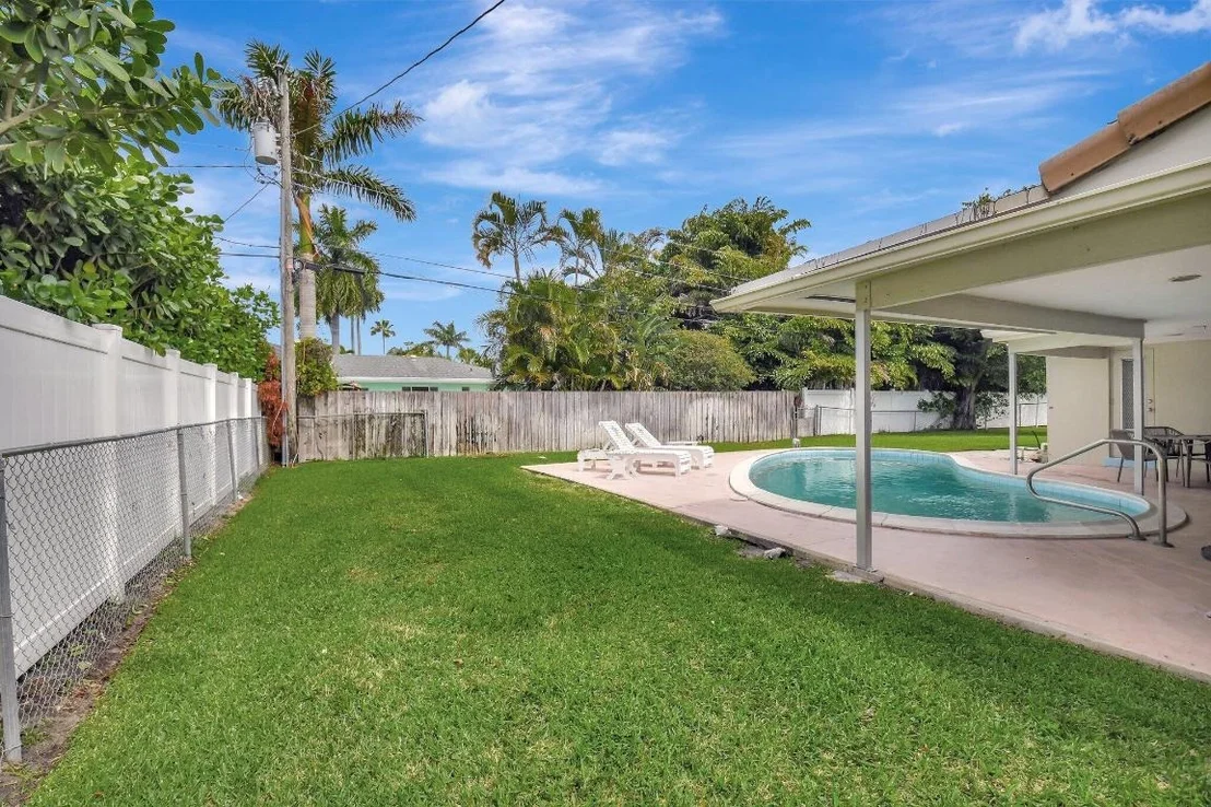 Photo of 625 Sunshine Drive