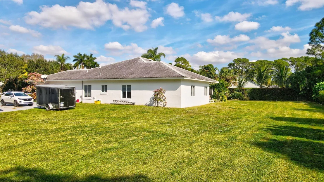 Photo of 8570 Yearling Drive