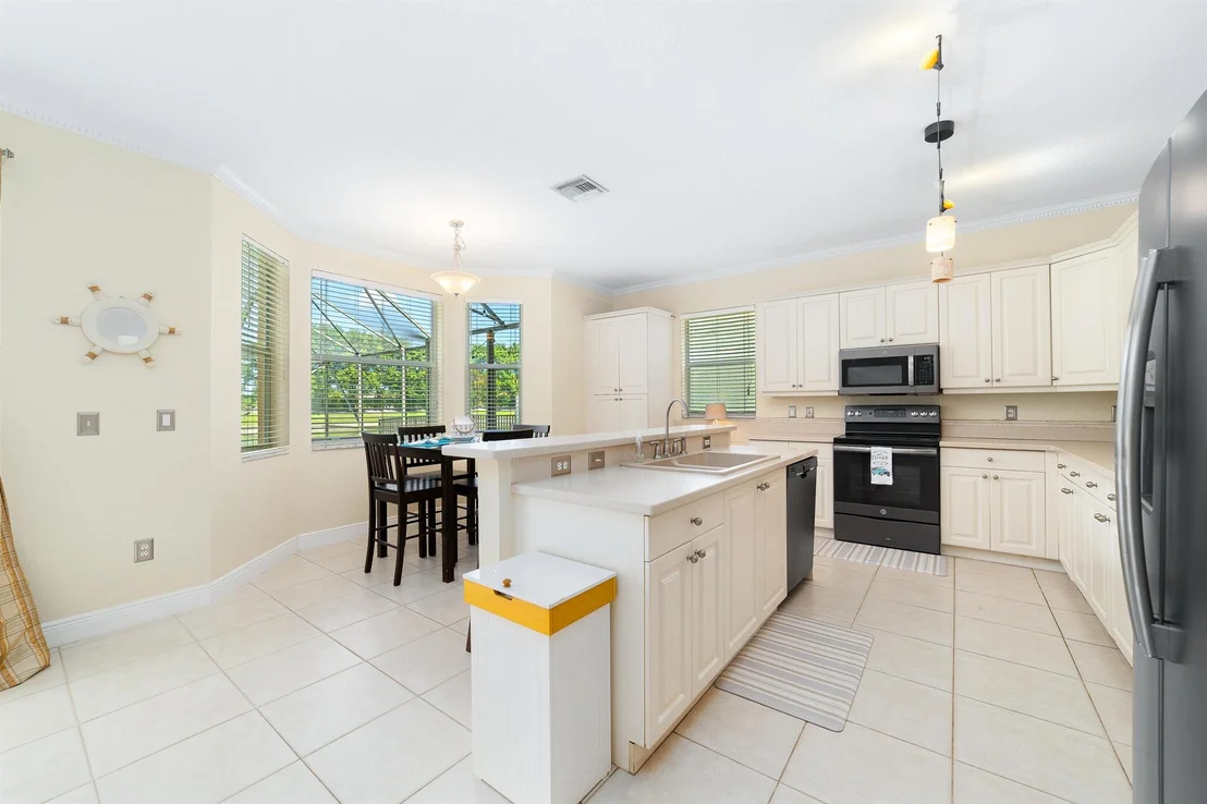 Photo of 7671 Oak Grove Circle