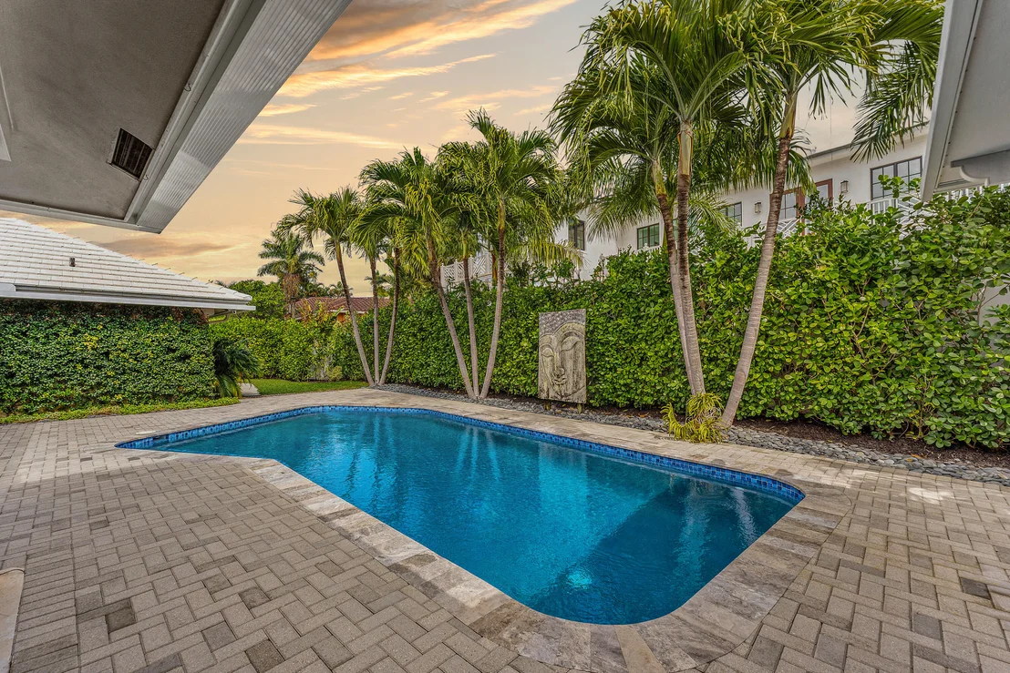 Photo of 947 Seasage Drive