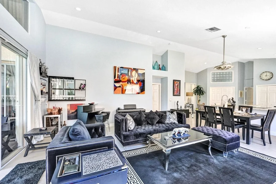 Photo of 11067 Springbrook Circle