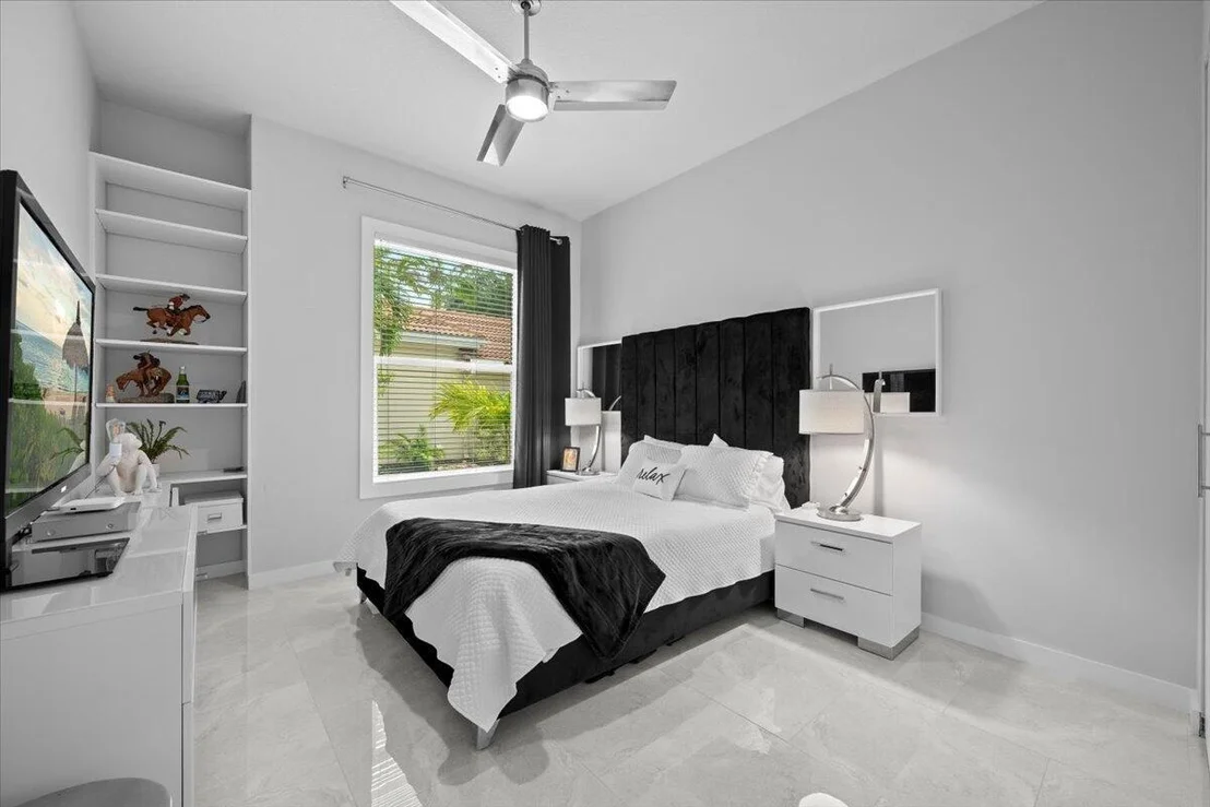 Photo of 169 Hampton Circle