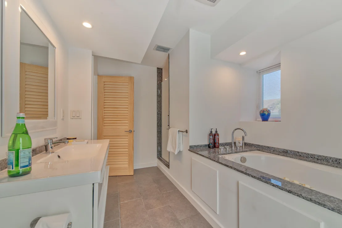 Photo of 435 Oak Shadow Way