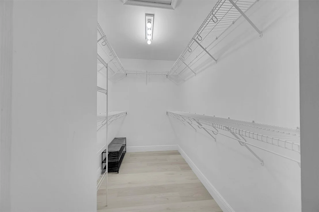Photo of 8236 White Rock Circle