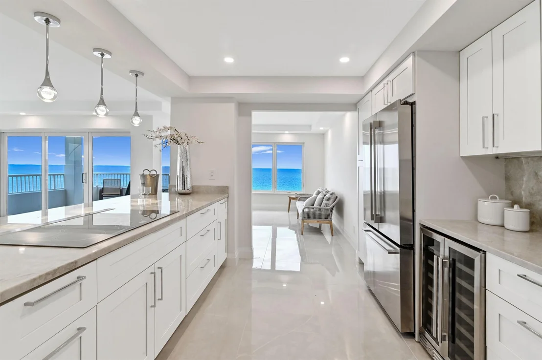 Photo of Unit 708 at 600 S Ocean Boulevard