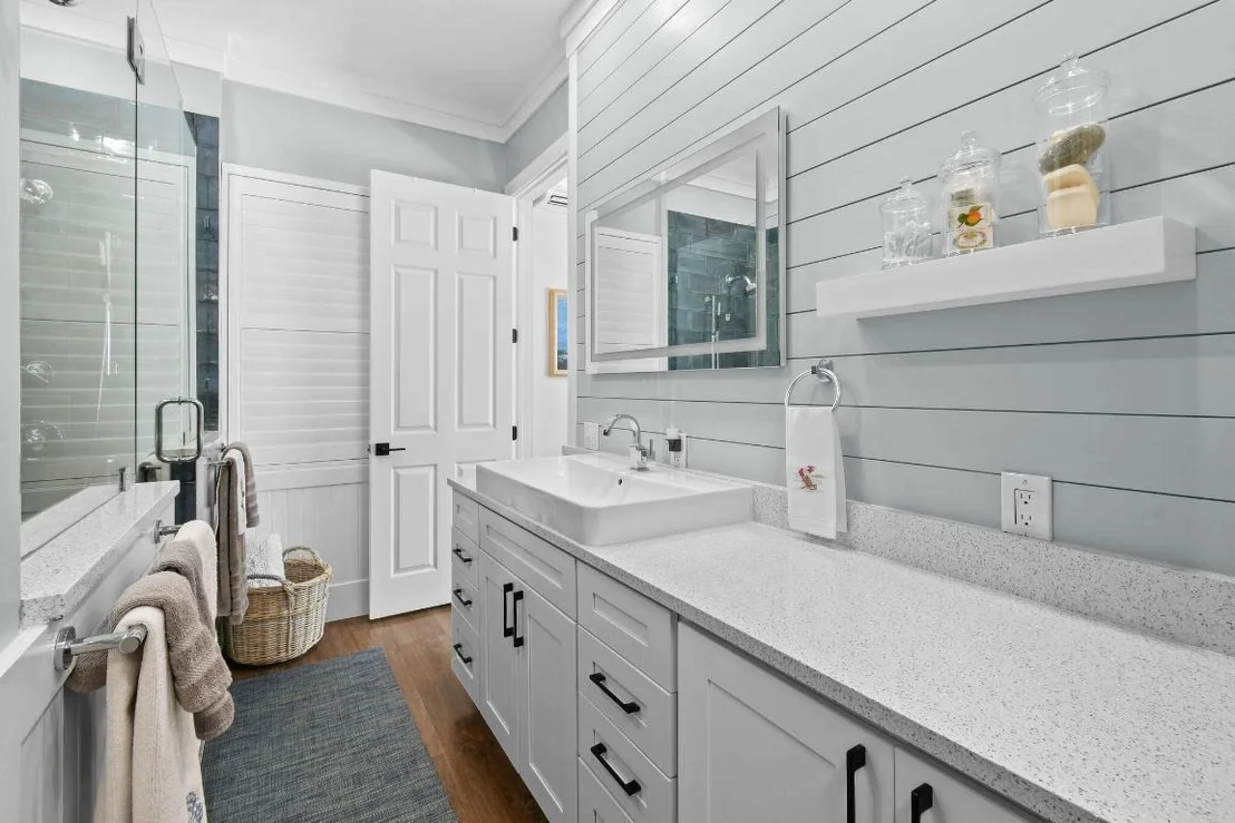 Photo of 4015 Community Drive
