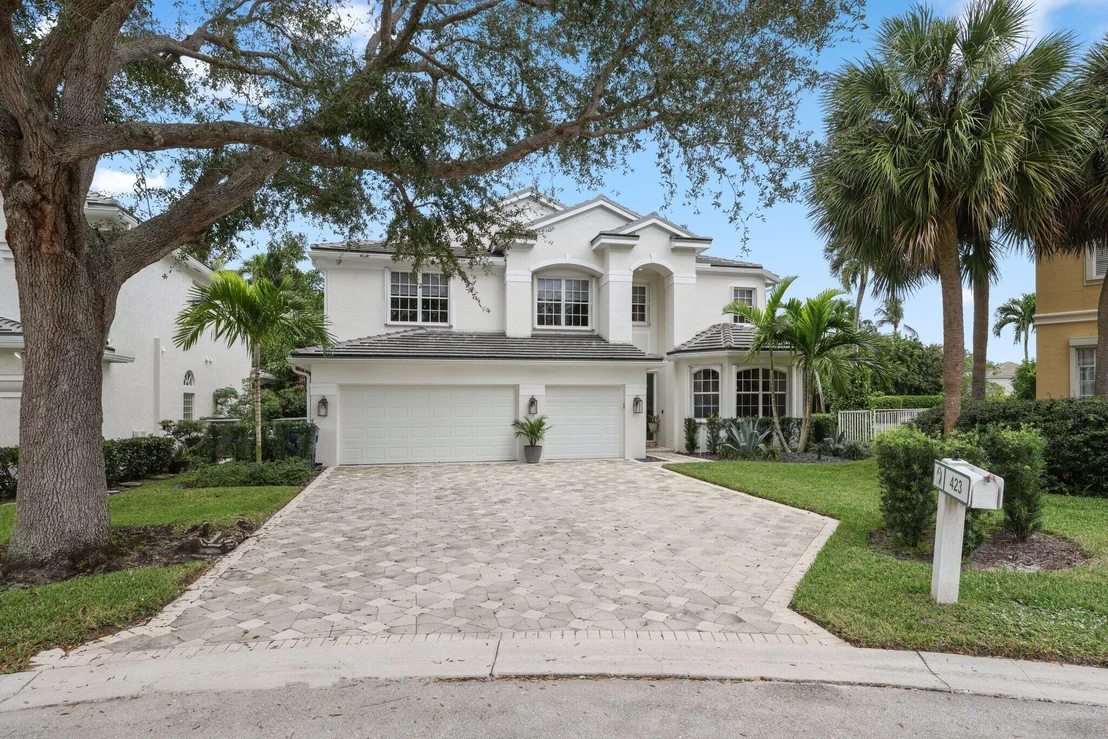 Photo of 423 Meadowlark Drive