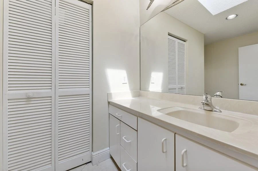 Photo of 6032 Bay Isles Drive