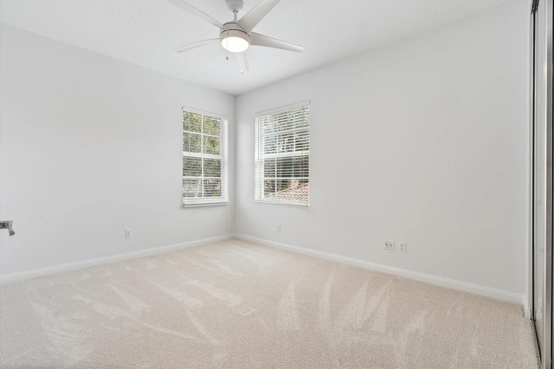Photo of 4033 Community Drive