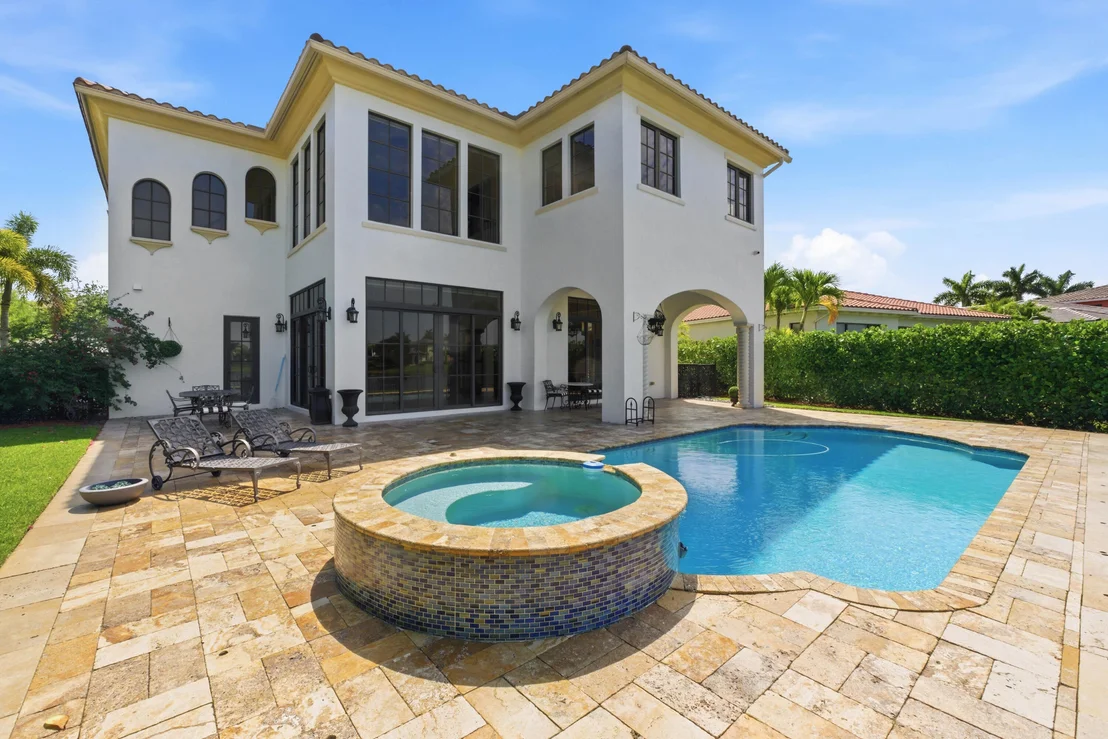 Photo of 8289 Emerald Avenue