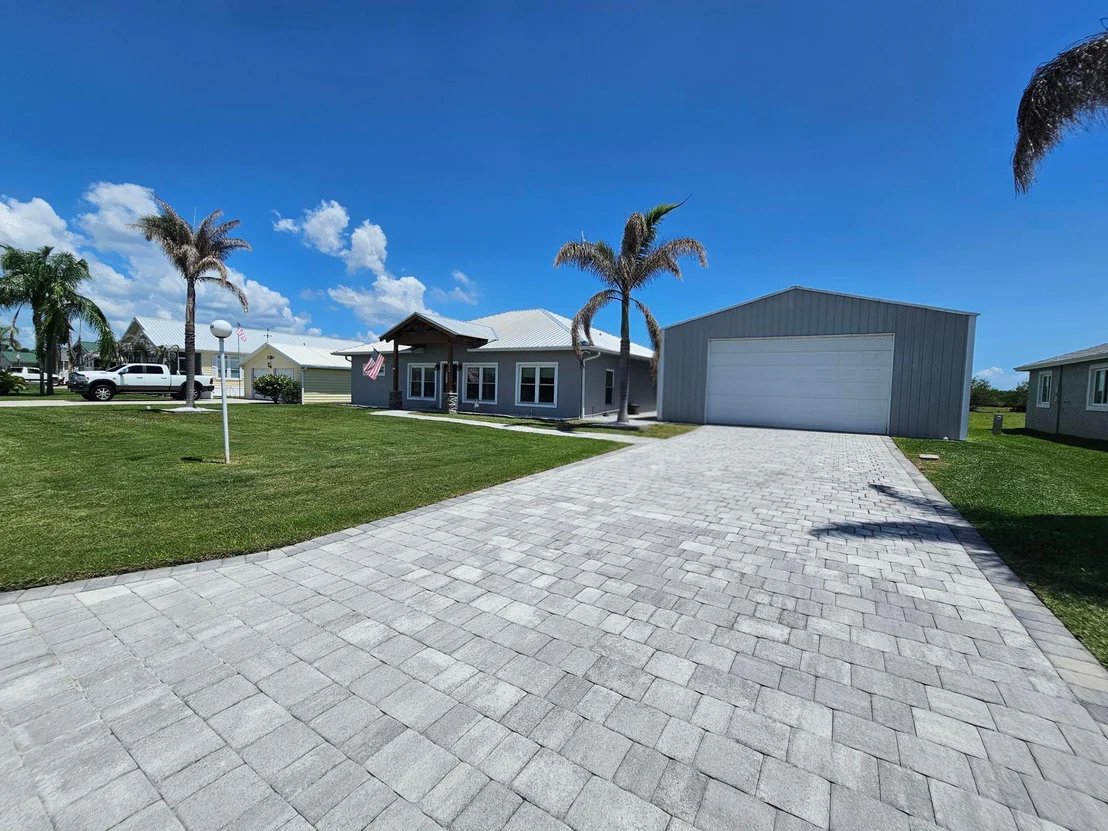 Photo of 926 SW 44th Boulevard
