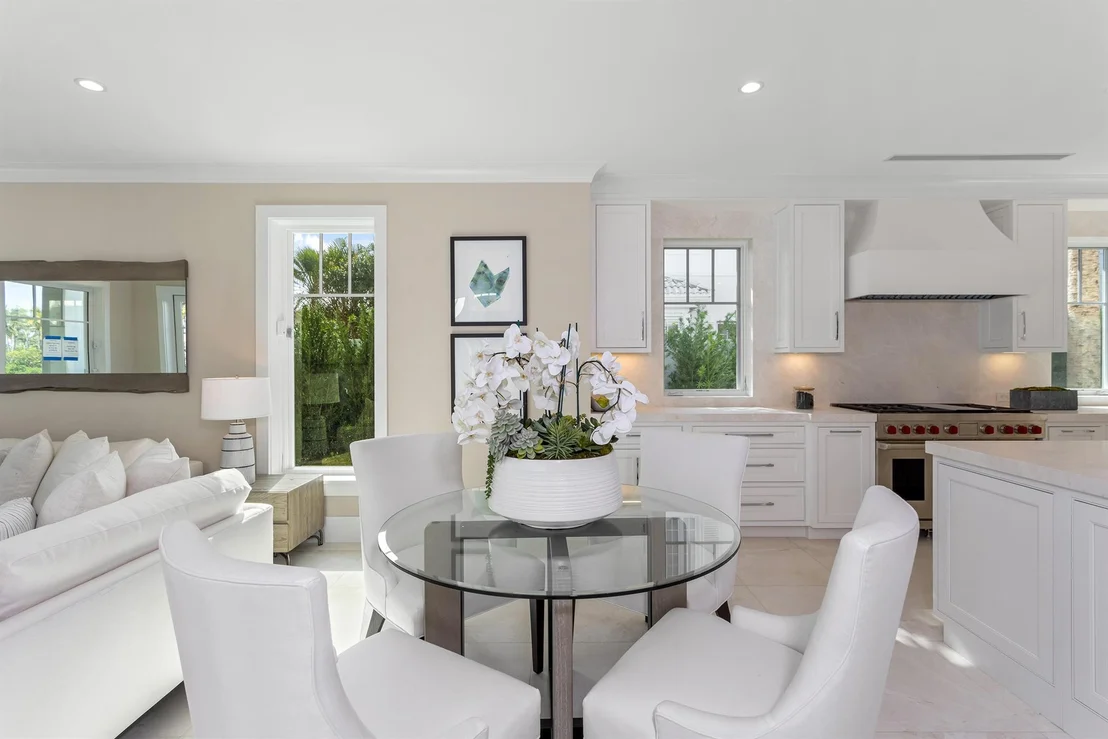 Photo of 584 Island Drive