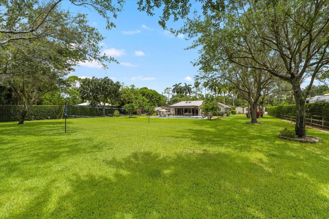 Photo of 12666 Quercus Lane