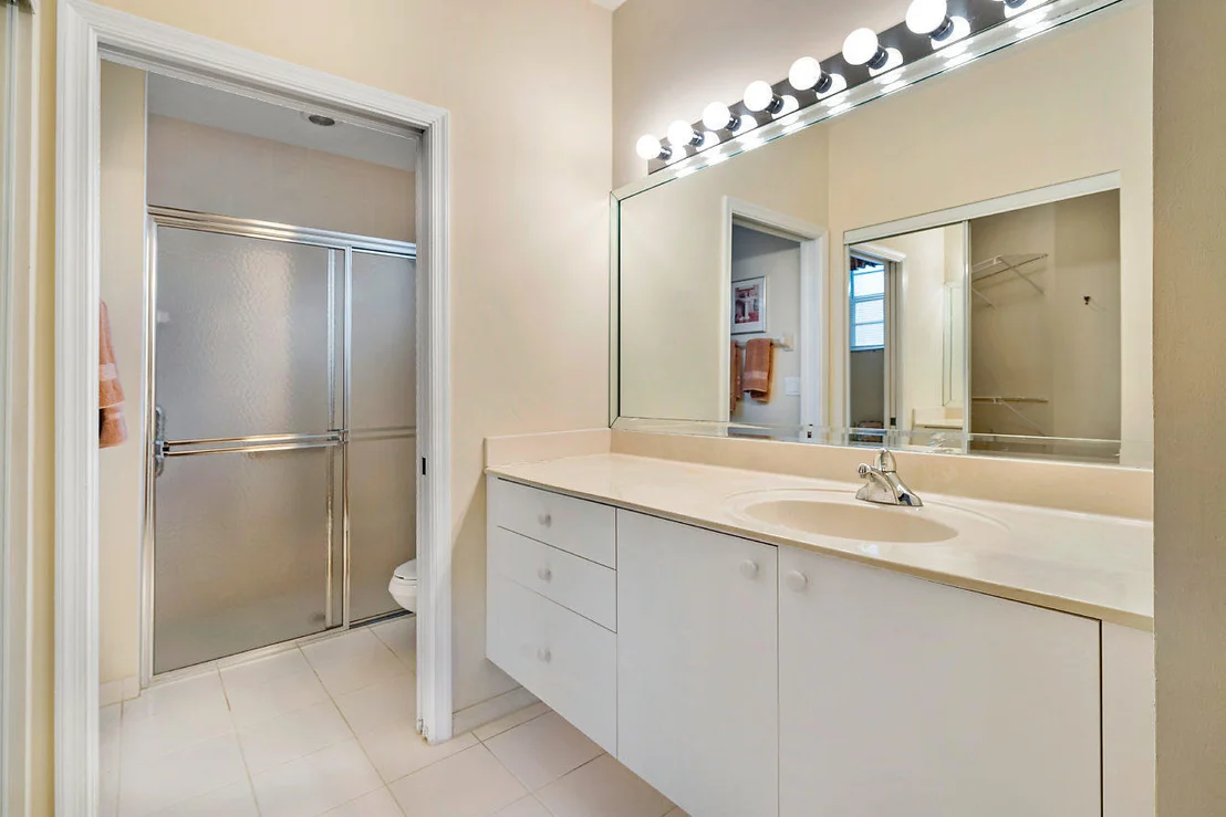 Photo of 6253 Heliconia Road