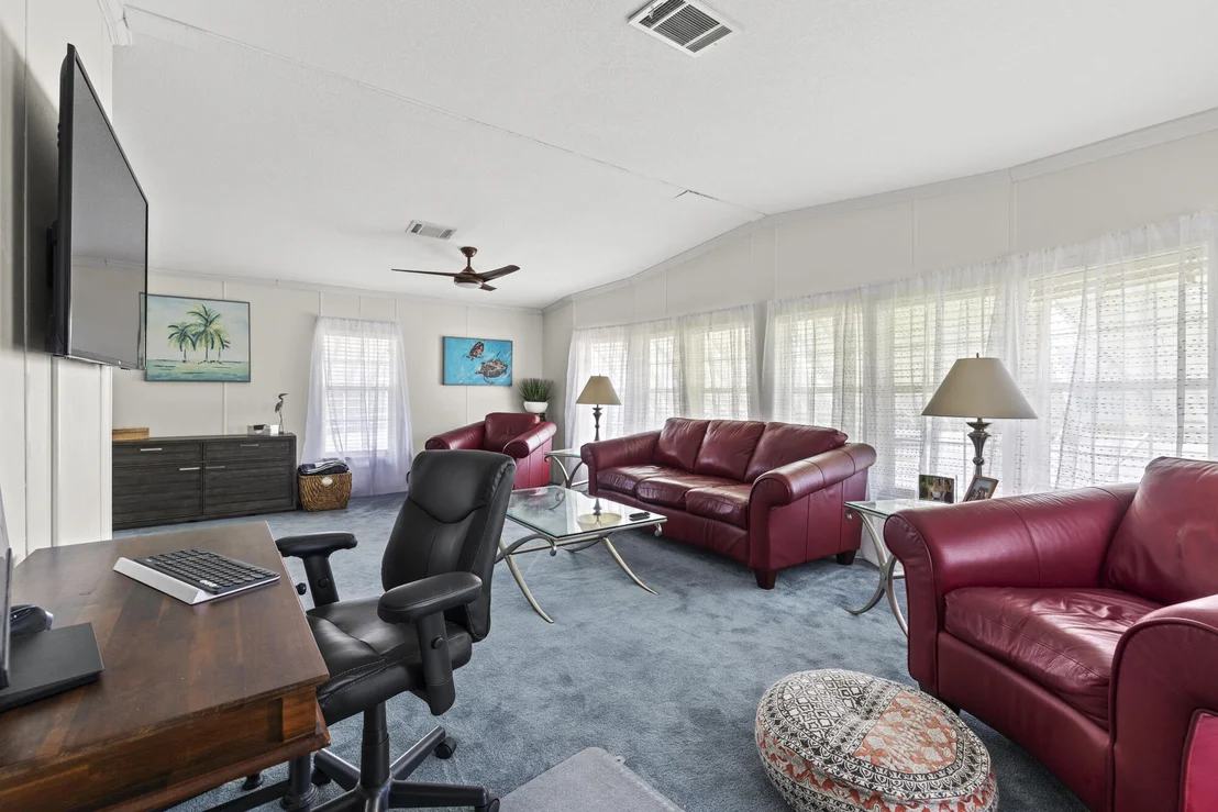 Photo of 237 SE Easy Street