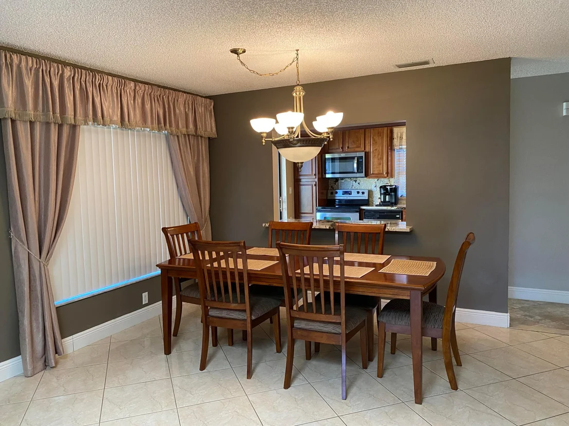 Photo of 5478 Mirror Lakes Boulevard