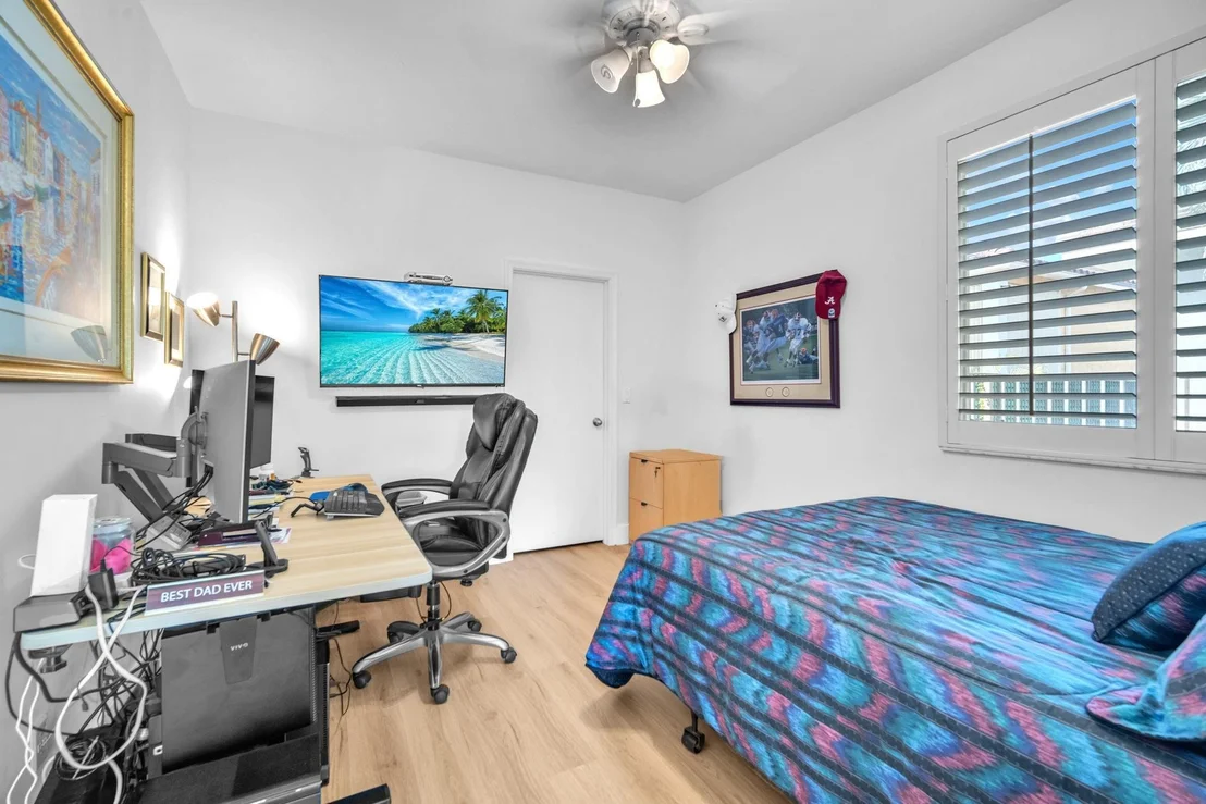Photo of 2984 Oakbrook Drive