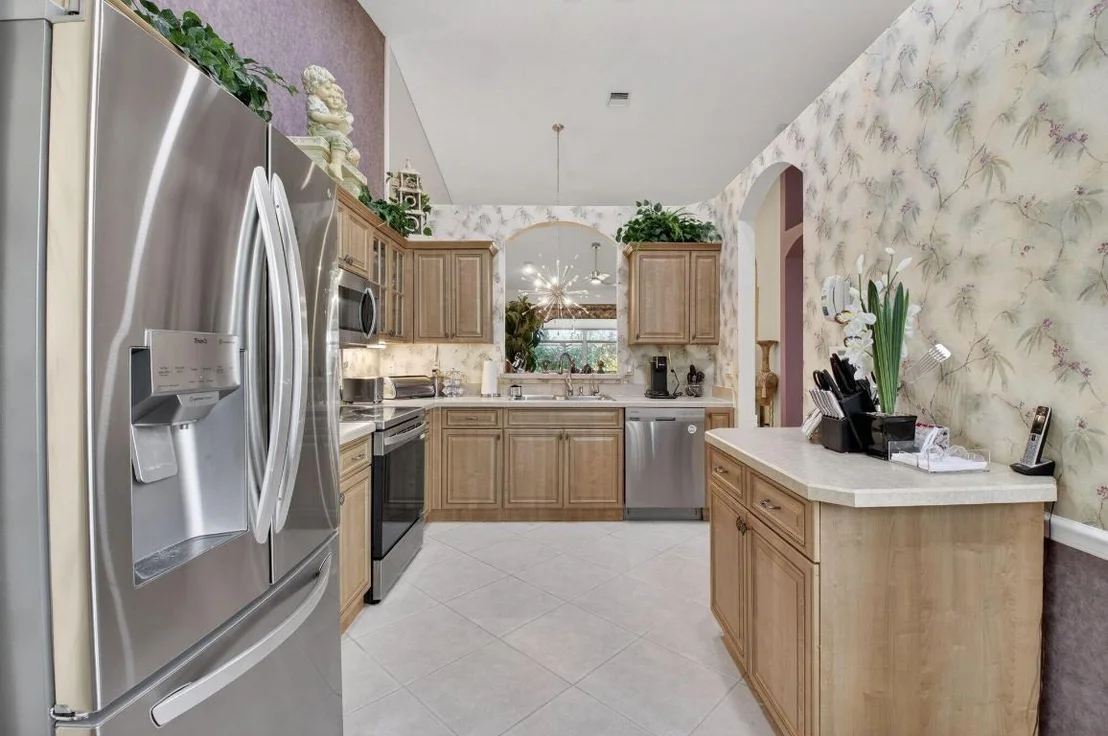 Photo of 6165 Petunia Road