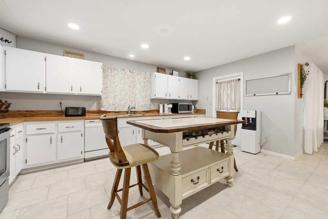 Photo of 3474 NE Sandra Drive