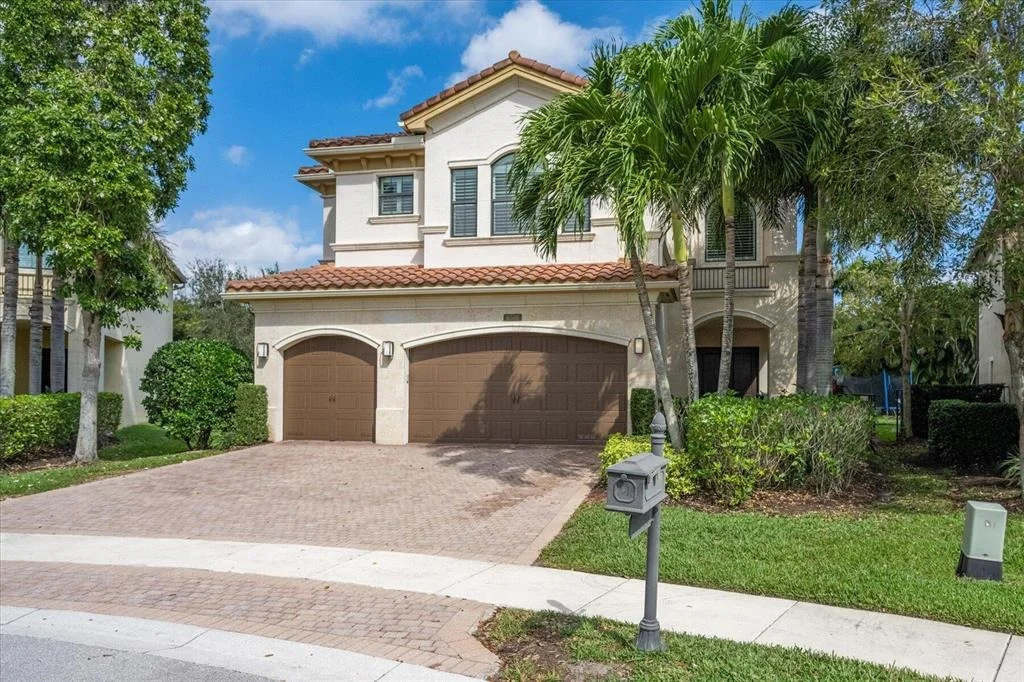 Photo of 16586 Gateway Bridge Drive