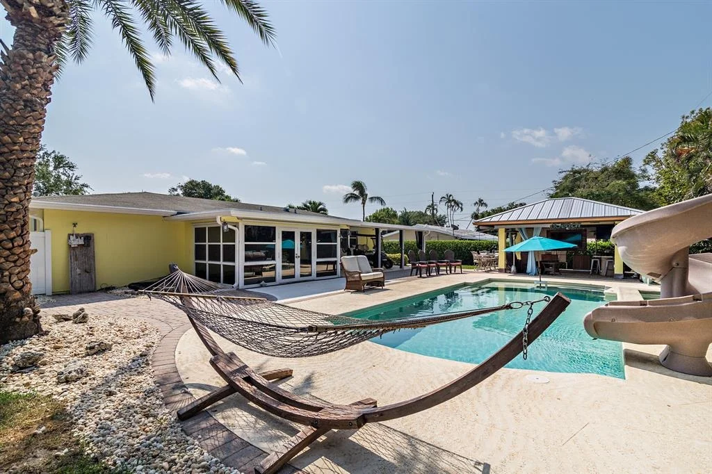 Photo of 657 Fairwind Drive