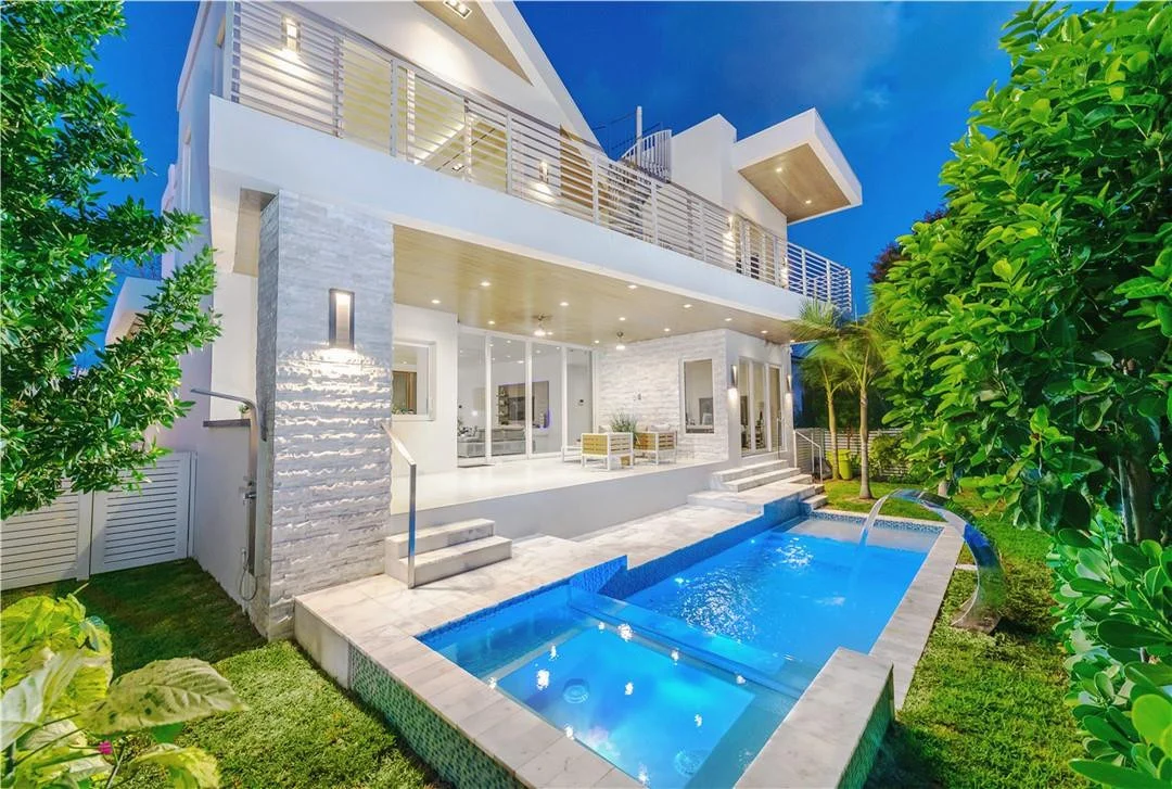 Photo of 4610 Alton Road