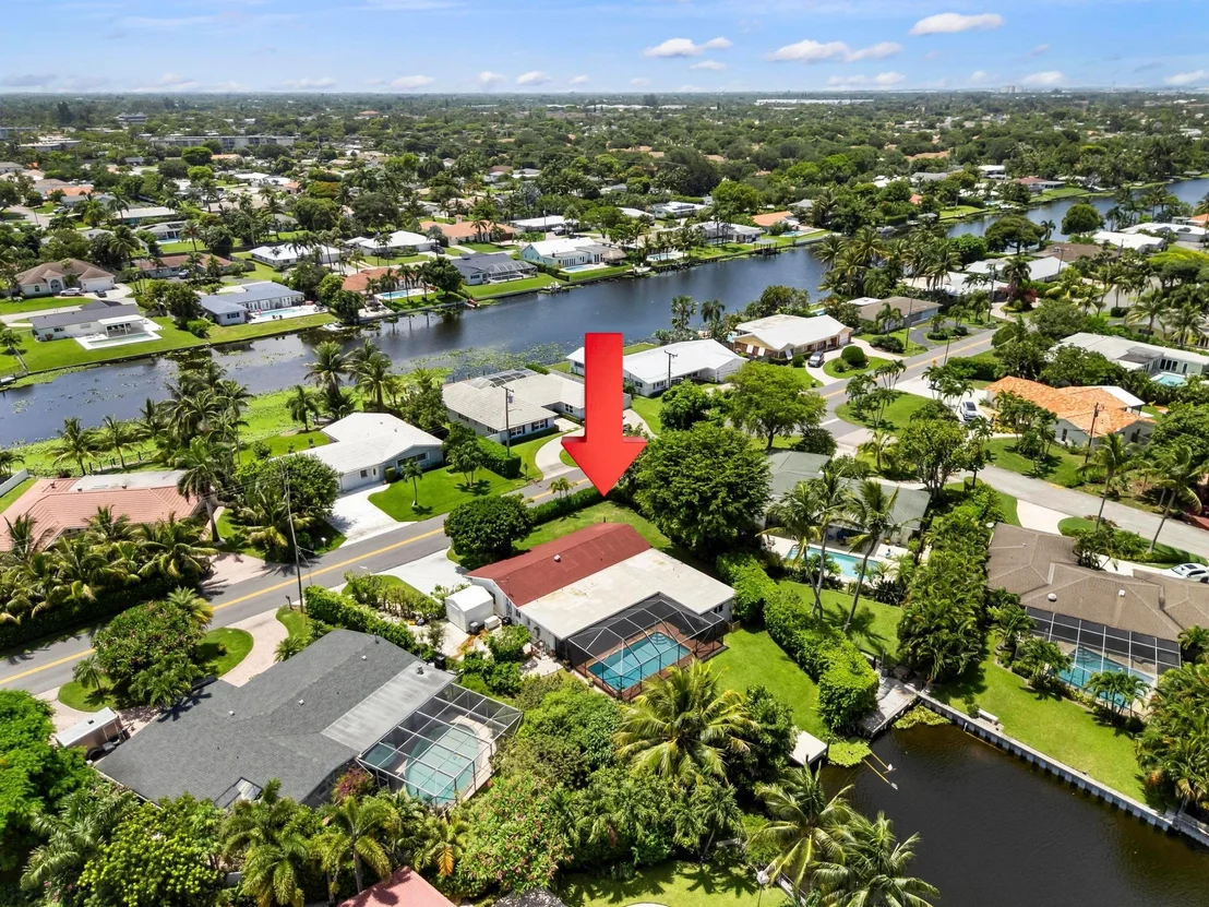 Photo of 8416 Pine Tree Lane