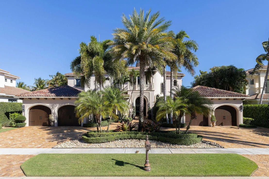 Photo of 9253 Este Lago Drive
