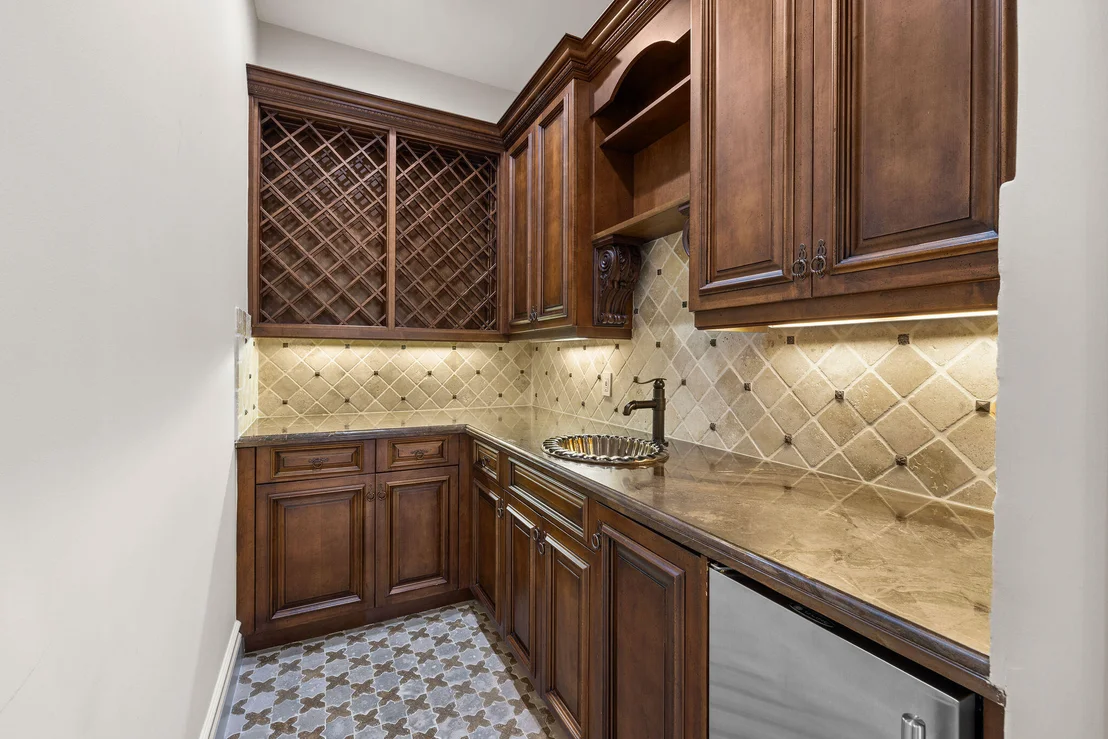 Photo of 9253 Este Lago Drive