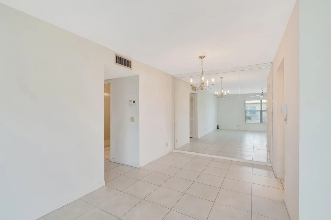 Photo of Unit A at 955 Circle Drive