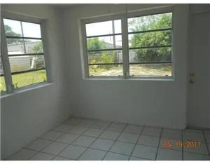 Photo of 222 SE 4th Avenue