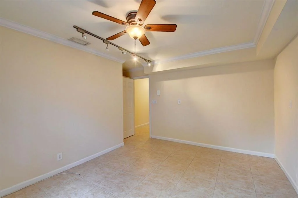 Photo of 15385 Monroe Road
