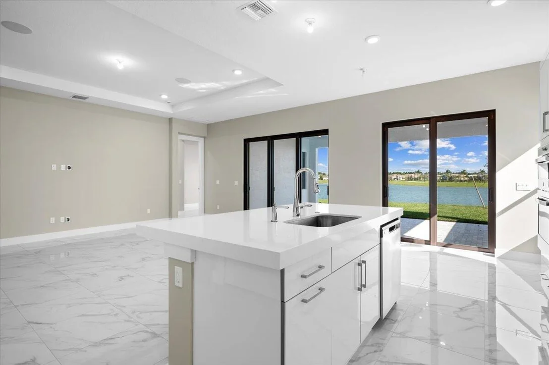 Photo of 15841 Key Biscayne Lane