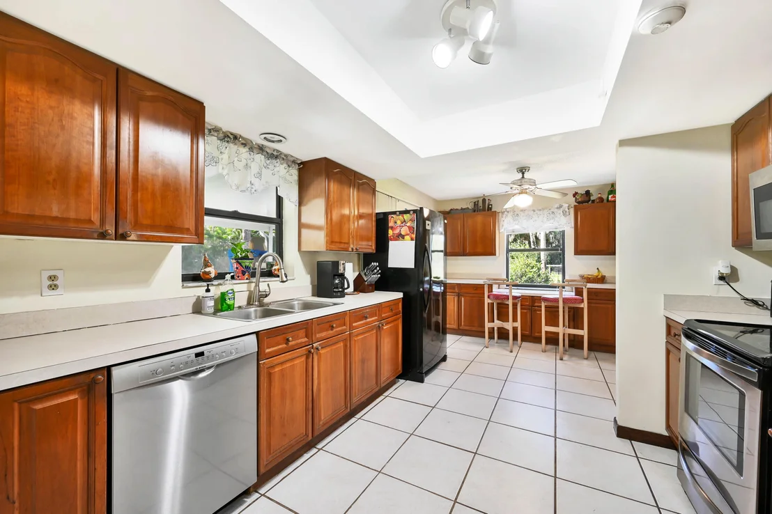 Photo of 13624 Farley Road