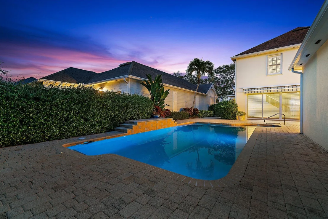 Photo of 129 Barbados Drive