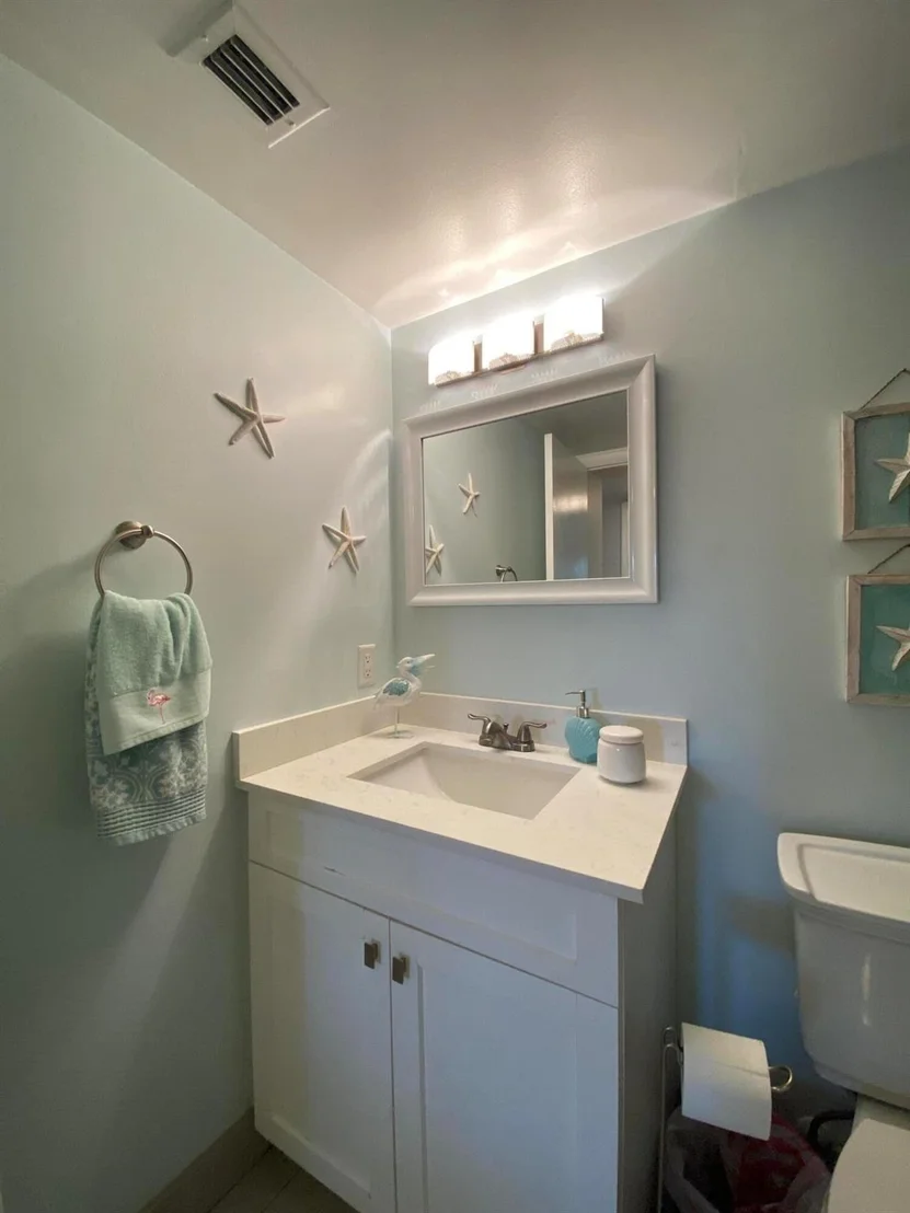Photo of Unit D1 at 302 Pine Ridge Circle