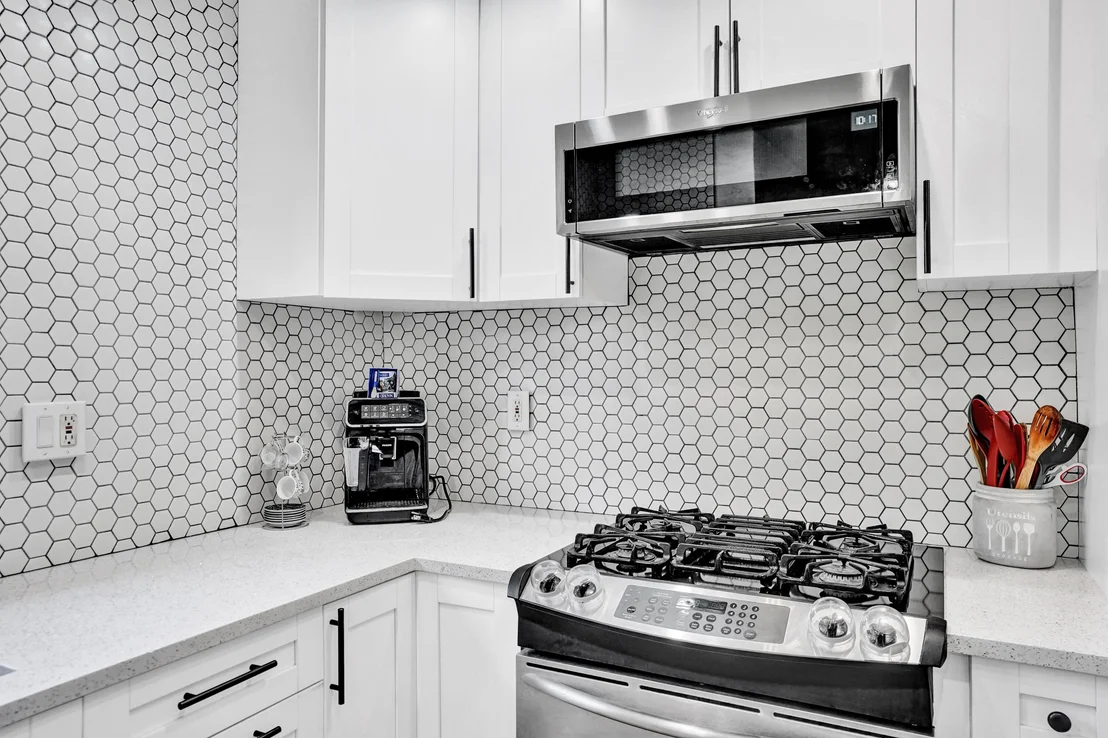 Photo of 825 SE 16th Place