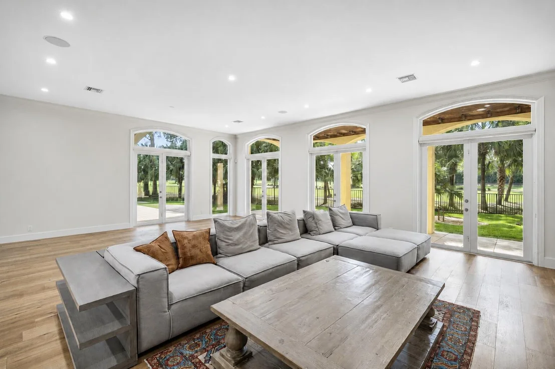 Photo of 6541 Timber Lane