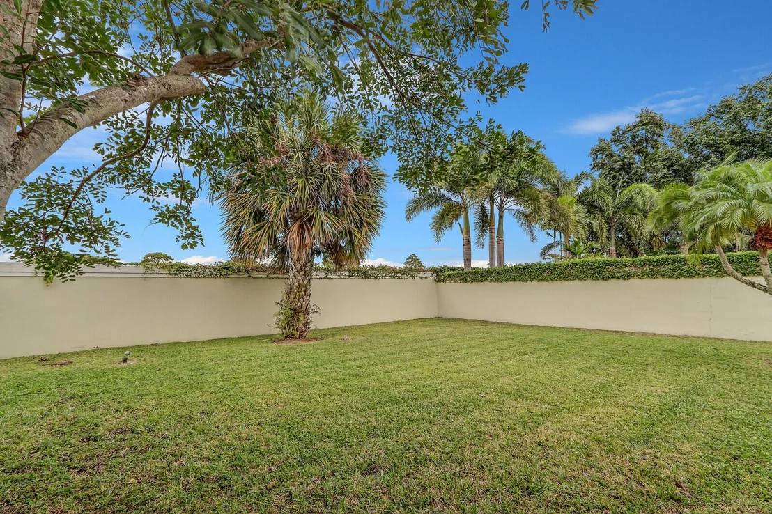 Photo of 408 River Edge Road