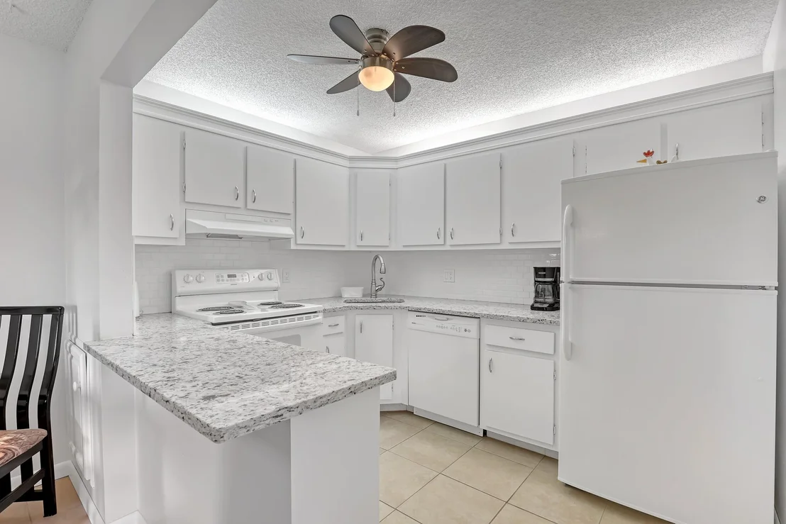 Photo of Unit D2 at 337 Pine Ridge Circle