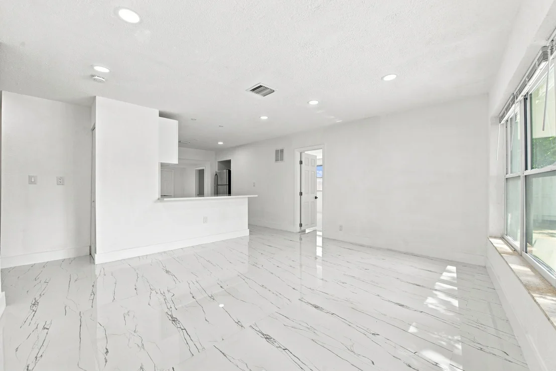 Photo of 2801 NE 8TH Terrace