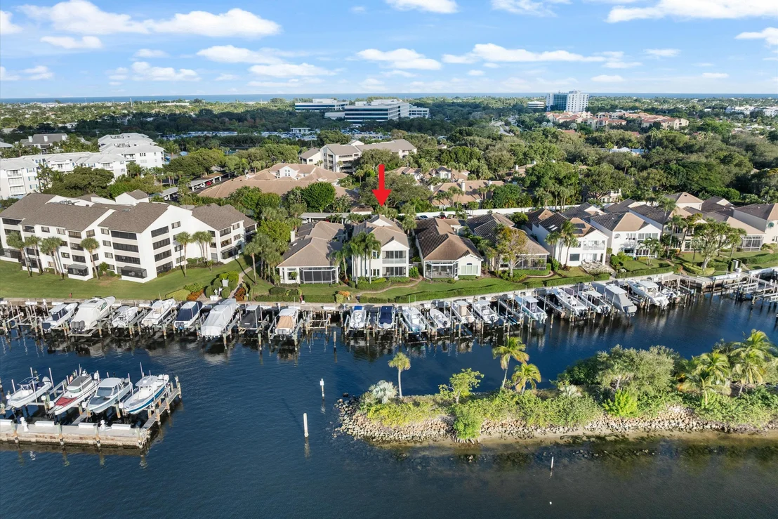 Photo of 602 Oak Harbour Drive