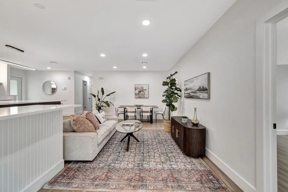 Photo of 620 Las Palmas Park