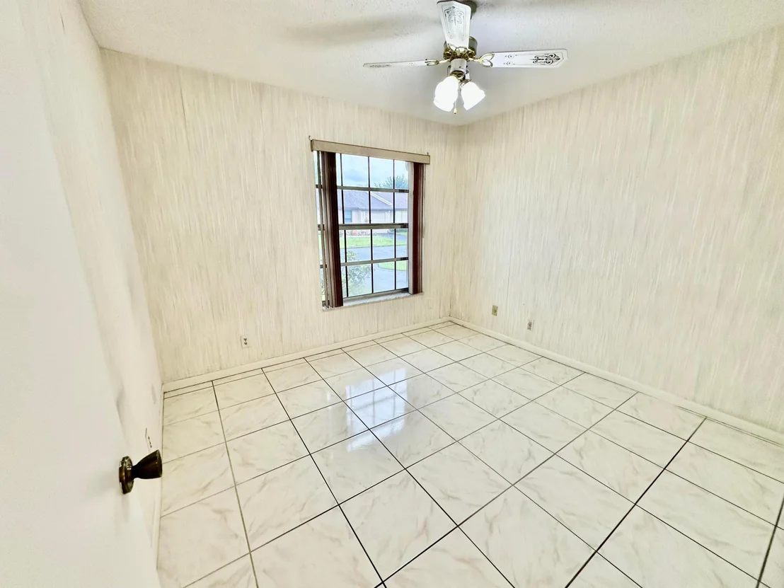 Photo of 5483 VIBURNUM Circle