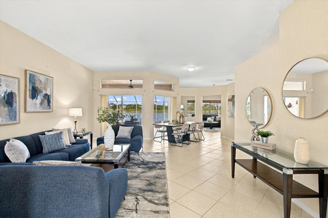 Photo of 1295 WINDSOR Lane