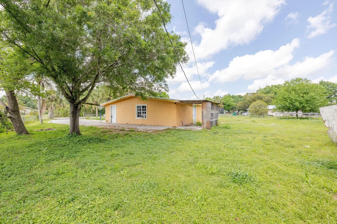 Photo of 3670 NW 27th Avenue