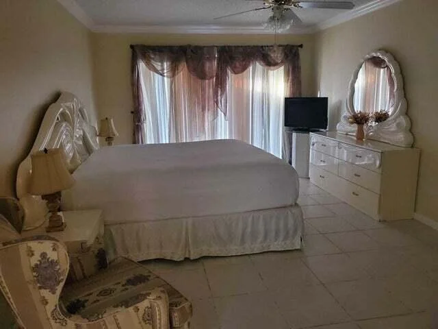 Photo of 376 Arcadia Drive